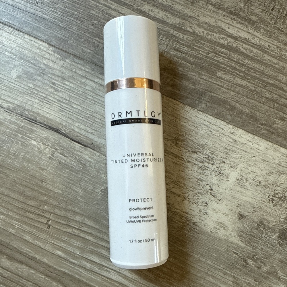 DRMTLGY Tinted Moisturizer SPF 46 Dewy Matte Universal Tint Sunscreen 1.7 fl. oz